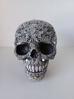 Cute Halloween Skull With Lace Design Decoration Home Holiday Spooky